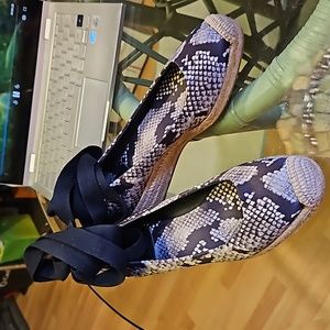 NWOT Tory Burch Snake Print Ankle Wrap Espadrilles